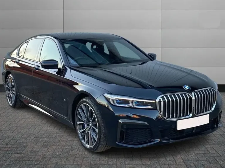 Fleet bmw 7 series chauffeur hire car.jpg